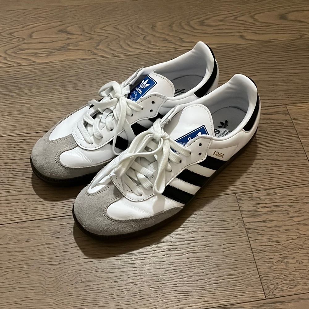 Adidas OG black and white sambas. Size 7 men’s, 8 women’s